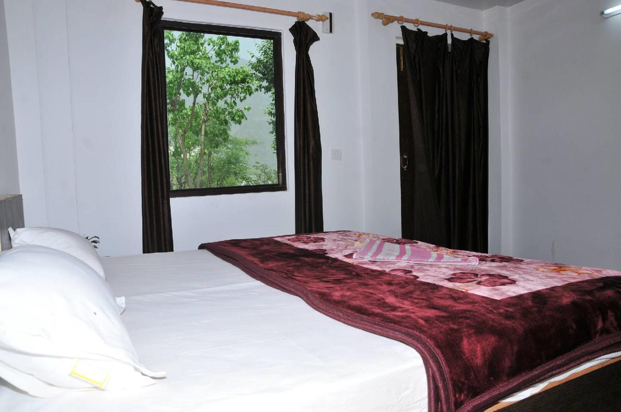 Raj Resort Rishikesh Tapovan Экстерьер фото