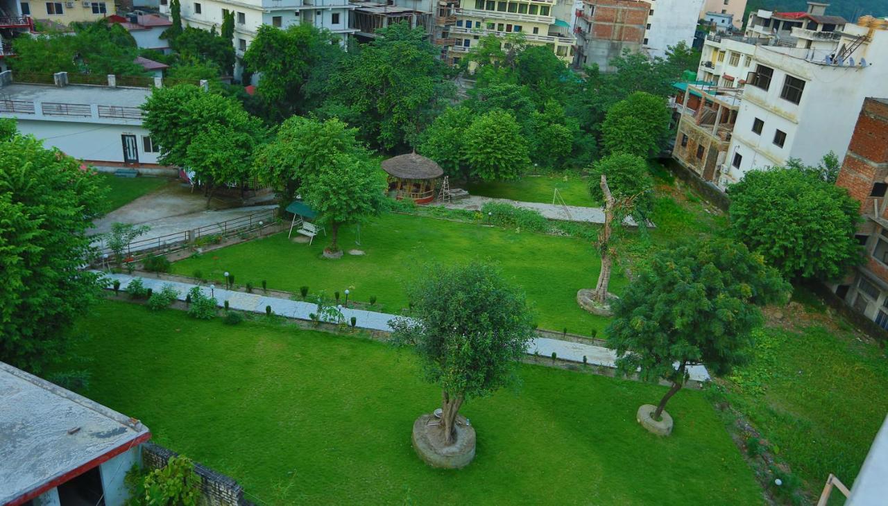 Raj Resort Rishikesh Tapovan Экстерьер фото