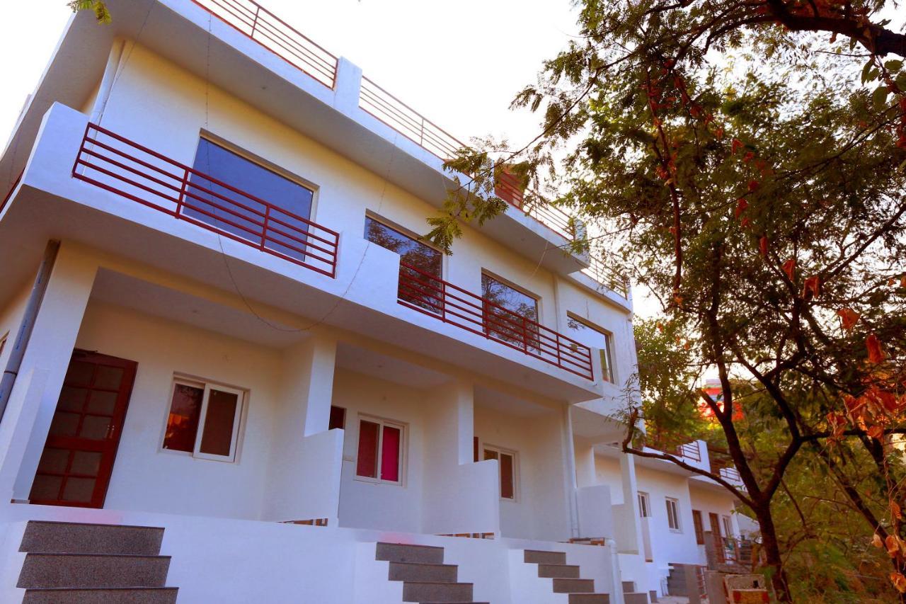 Raj Resort Rishikesh Tapovan Экстерьер фото