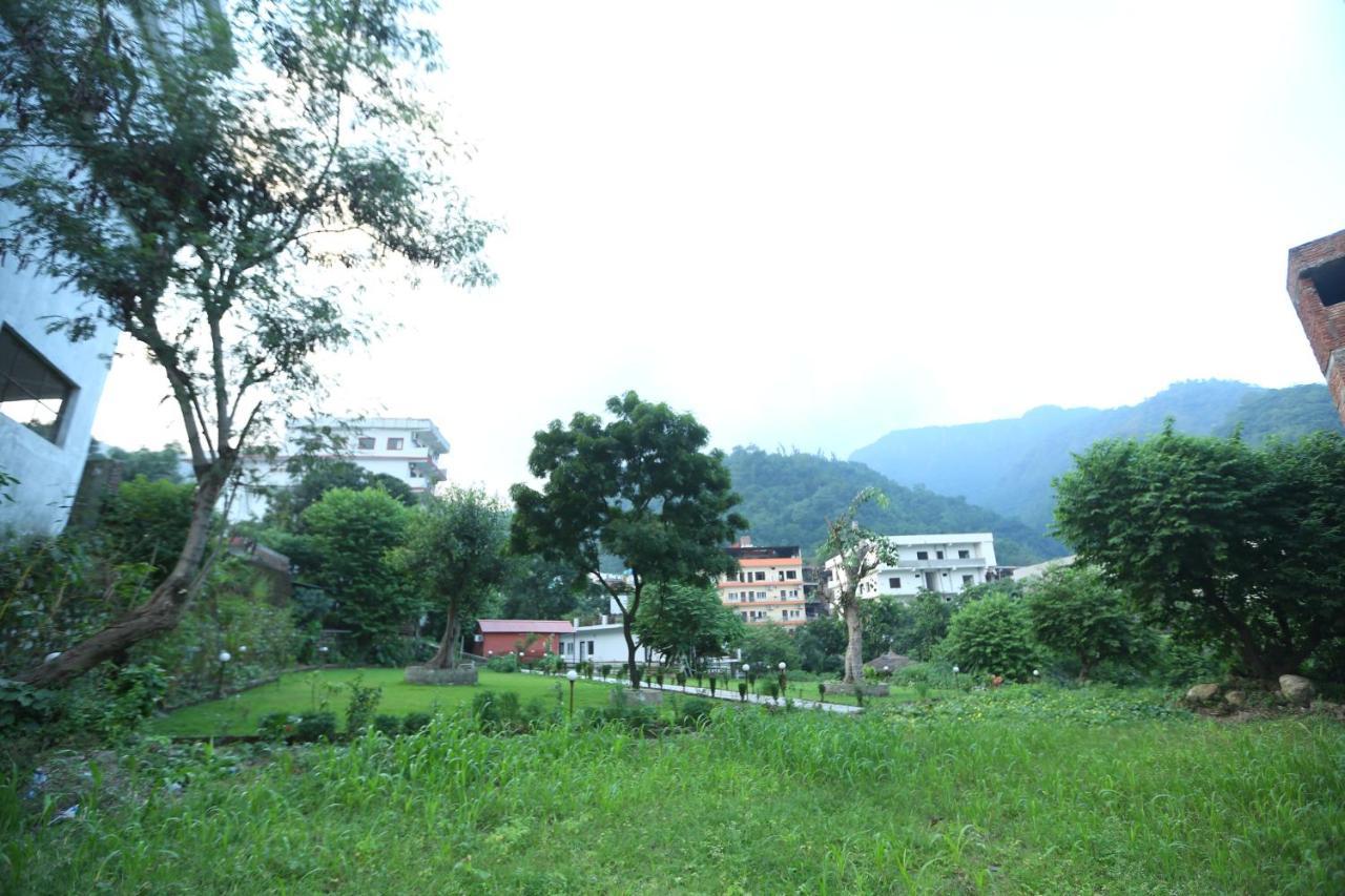 Raj Resort Rishikesh Tapovan Экстерьер фото